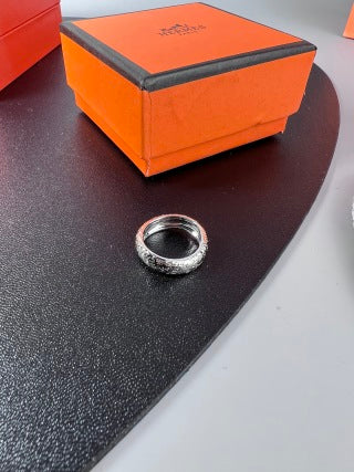 Hermès Éclat Spiral Pavé Ring